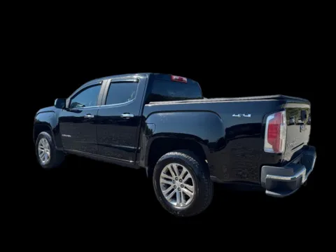 More photos of 2015 GMC Canyon SLT Crew Cab 4WD Short Box at Victory Circle Auto Sales, NC