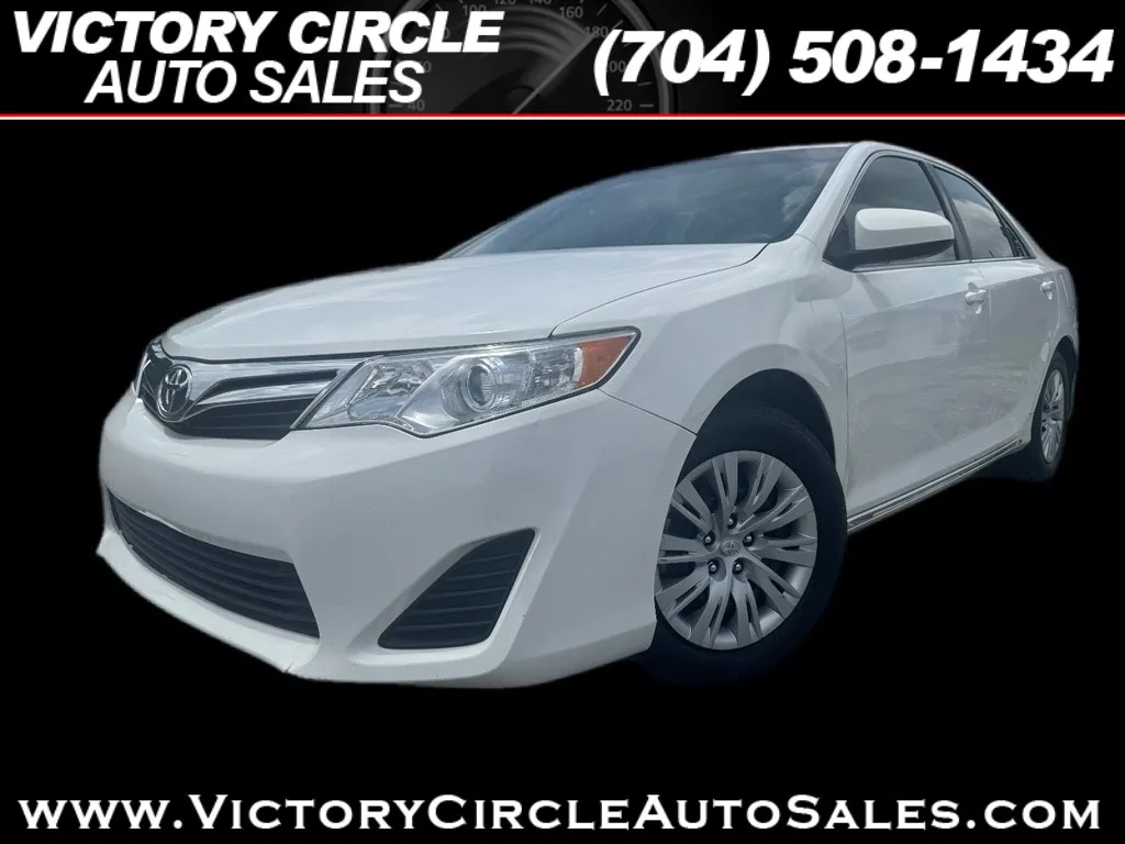 White 2013 Toyota Camry LE for sale in Troutman, NC