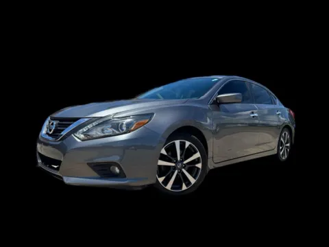 More photos of 2016 Nissan Altima 3.5 SR at Victory Circle Auto Sales, NC