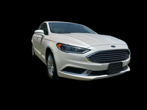 More photos of 2018 Ford Fusion Hybrid SE at Victory Circle Auto Sales, NC