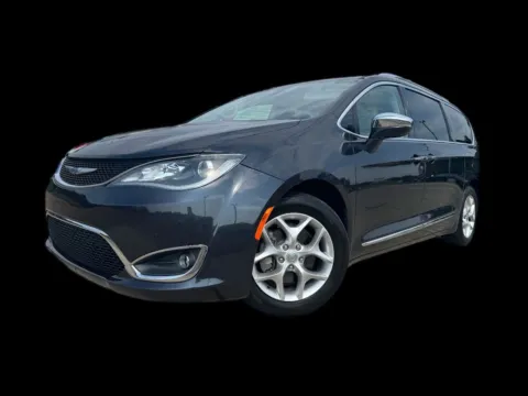 Photos of 2020 Chrysler Pacifica Limited for sale in Troutman, NC at Victory Circle Auto Sales