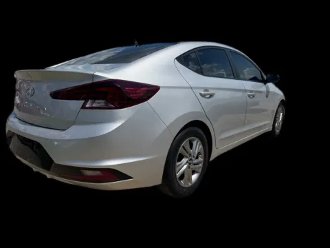 More photos of 2019 Hyundai Elantra Limited at Victory Circle Auto Sales, NC