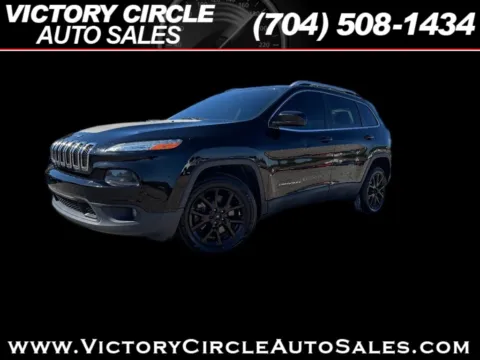 Black 2017 Jeep Cherokee Latitude FWD for sale in Troutman, NC
