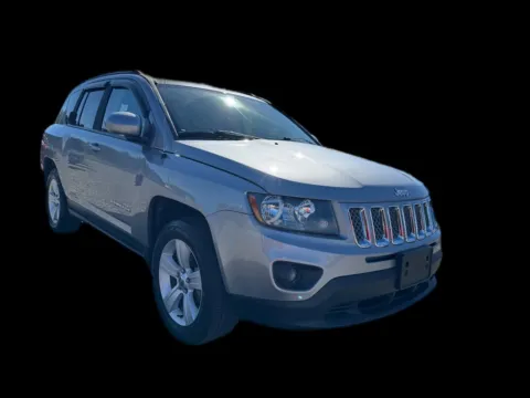 Photos of 2016 Jeep Compass Latitude 4WD for sale in Troutman, NC at Victory Circle Auto Sales