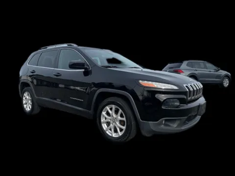 More photos of 2018 Jeep Cherokee Latitude Plus FWD at Victory Circle Auto Sales, NC