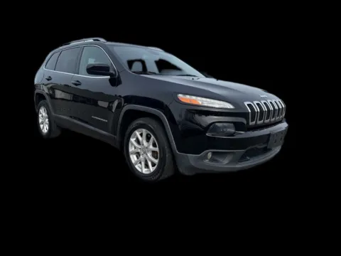 More photos of 2018 Jeep Cherokee Latitude Plus FWD at Victory Circle Auto Sales, NC