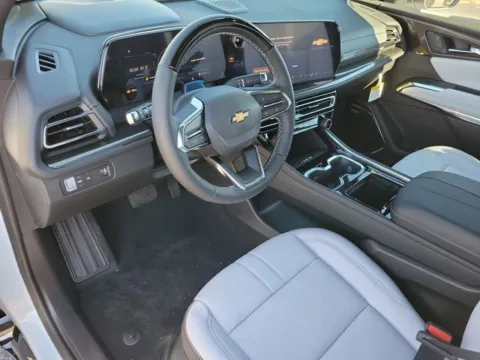 More photos of 2026 Chevrolet Traverse High Country at Step One Chevrolet, AL