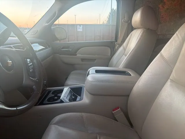 2014 Chevrolet Tahoe LT photo 4