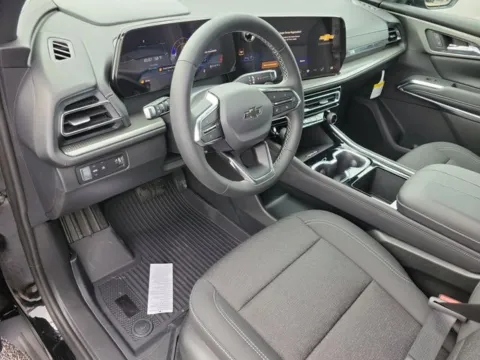 More photos of 2026 Chevrolet Traverse LT at Step One Chevrolet, AL