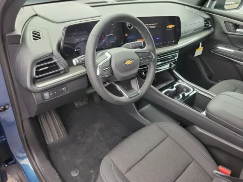 More photos of 2026 Chevrolet Traverse LT at Step One Chevrolet, AL