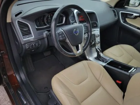 More photos of 2017 Volvo XC60 T5 Dynamic at Step One Chevrolet, AL