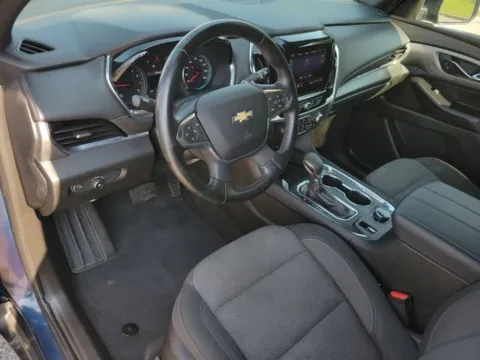 More photos of 2023 Chevrolet Traverse LT at Step One Chevrolet, AL