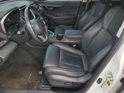 More photos of 2021 Subaru Outback Limited at Step One Chevrolet, AL
