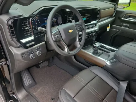 More photos of 2025 Chevrolet Silverado 1500 High Country at Step One Chevrolet, AL