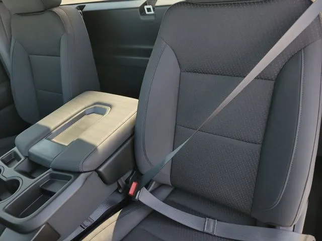 2025 Chevrolet Silverado 1500 photo 3