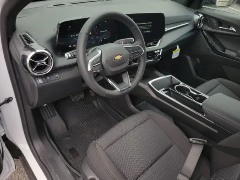 More photos of 2025 Chevrolet Equinox LT at Step One Chevrolet, AL