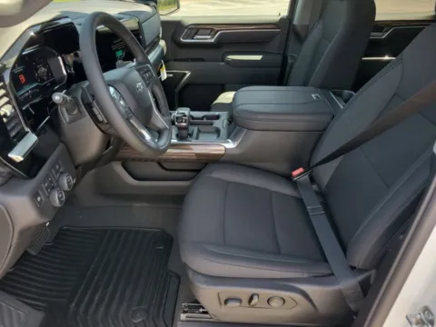 More photos of 2025 Chevrolet Silverado 1500 RST at Step One Chevrolet, AL