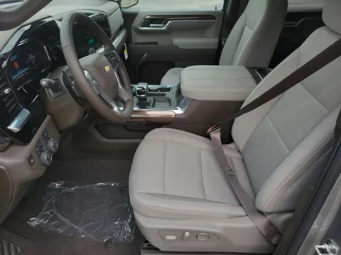 More photos of 2025 Chevrolet Silverado 1500 LT at Step One Chevrolet, AL
