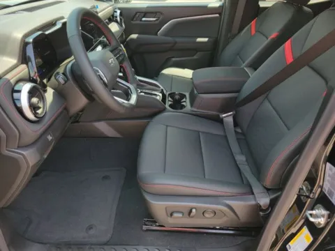 More photos of 2025 Chevrolet Colorado Z71 at Step One Chevrolet, AL