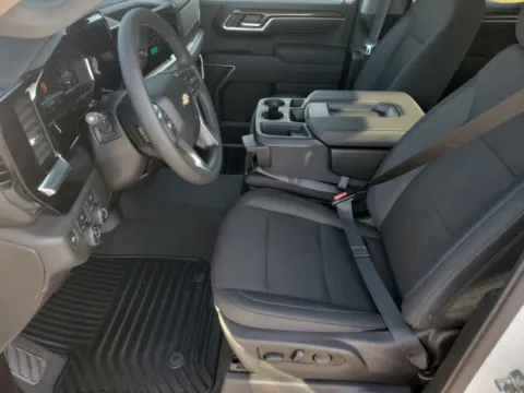 More photos of 2025 Chevrolet Silverado 1500 LT at Step One Chevrolet, AL