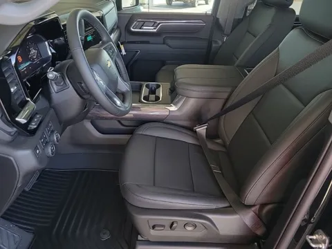 More photos of 2025 Chevrolet Silverado 2500HD LTZ at Step One Chevrolet, AL