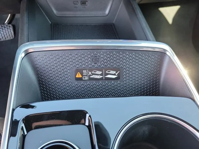 2026 Chevrolet Equinox ACTIV photo 4