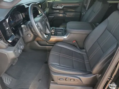 More photos of 2024 Chevrolet Silverado 1500 High Country at Step One Chevrolet, AL