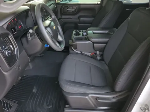 More photos of 2022 Chevrolet Silverado 1500 LTD Custom at Step One Chevrolet, AL