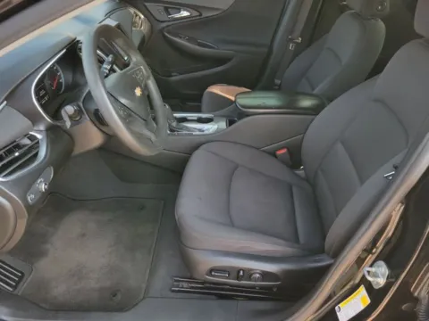 More photos of 2020 Chevrolet Malibu LT at Step One Chevrolet, AL