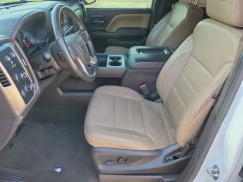 More photos of 2017 GMC Sierra 1500 Denali at Step One Chevrolet, AL