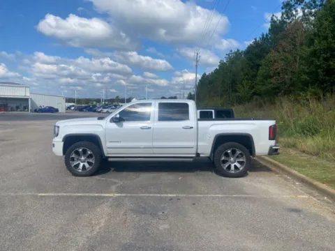 More photos of 2017 GMC Sierra 1500 Denali at Step One Chevrolet, AL