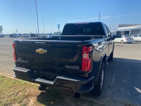 More photos of 2024 Chevrolet Silverado 2500HD High Country at Step One Chevrolet, AL