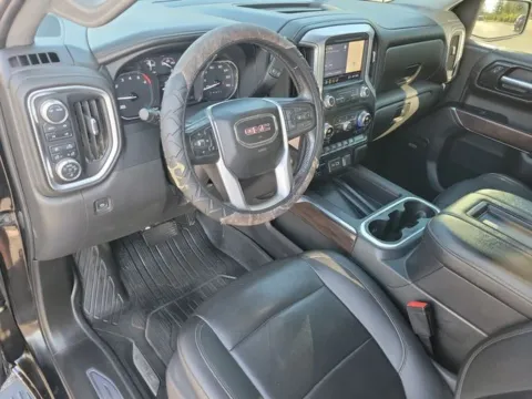More photos of 2022 GMC Sierra 1500 Limited SLT at Step One Chevrolet, AL