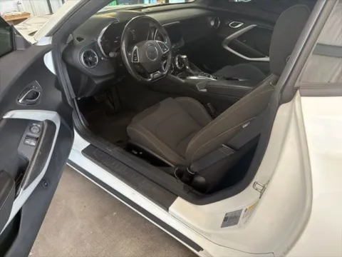 More photos of 2022 Chevrolet Camaro SS at Step One Chevrolet, AL