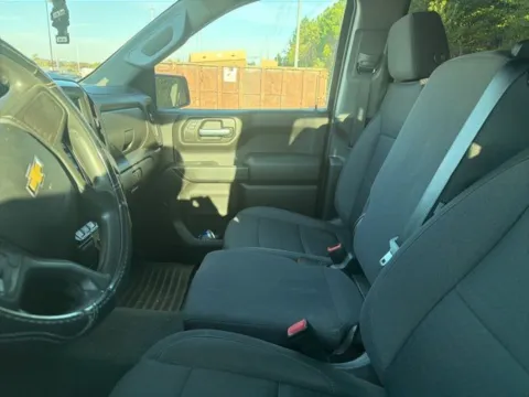 More photos of 2022 Chevrolet Silverado 1500 Custom at Step One Chevrolet, AL