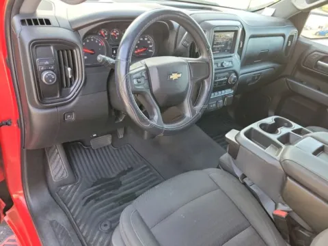 More photos of 2022 Chevrolet Silverado 1500 Custom at Step One Chevrolet, AL