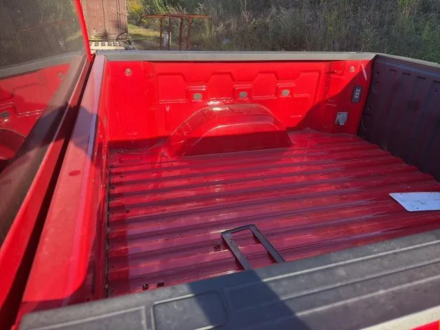 2022 Chevrolet Silverado 1500 Custom photo 2