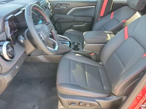 More photos of 2023 Chevrolet Colorado Z71 at Step One Chevrolet, AL