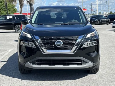 More photos of 2021 Nissan Rogue SV at Step One Chevrolet, AL