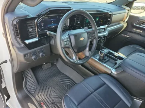More photos of 2024 Chevrolet Silverado 1500 High Country at Step One Chevrolet, AL