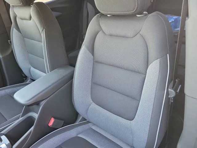 2026 Chevrolet Trailblazer LT photo 3