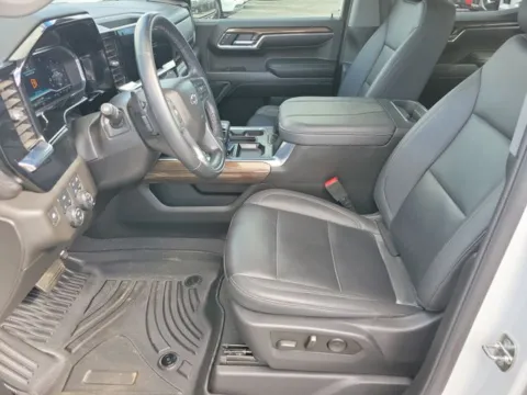 More photos of 2023 Chevrolet Silverado 1500 RST at Step One Chevrolet, AL