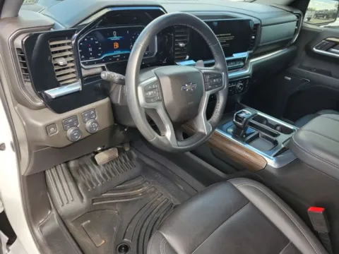 More photos of 2023 Chevrolet Silverado 1500 RST at Step One Chevrolet, AL