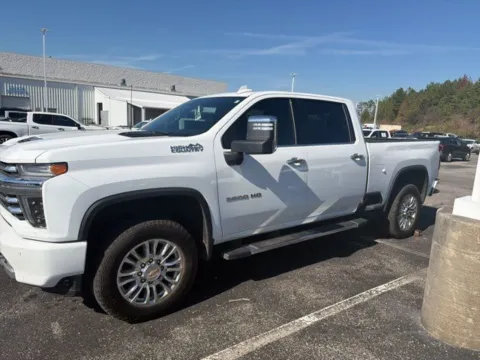 More photos of 2022 Chevrolet Silverado 2500HD High Country at Step One Chevrolet, AL