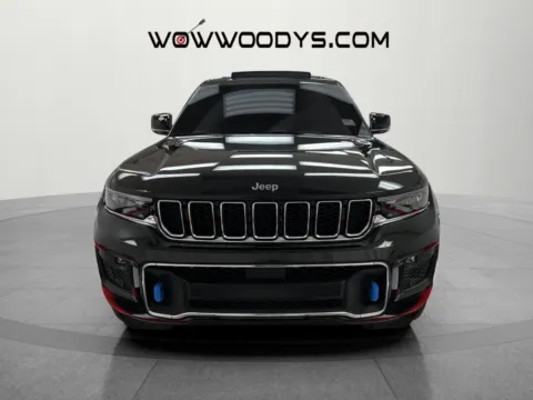 Another view of 2024 Jeep Grand Cherokee 4xe Overland for sale in Chillicothe, MO at MAG CDJR