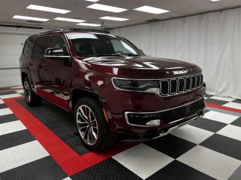 More photos of 2024 Jeep Wagoneer Series III at MAG CDJR, MO