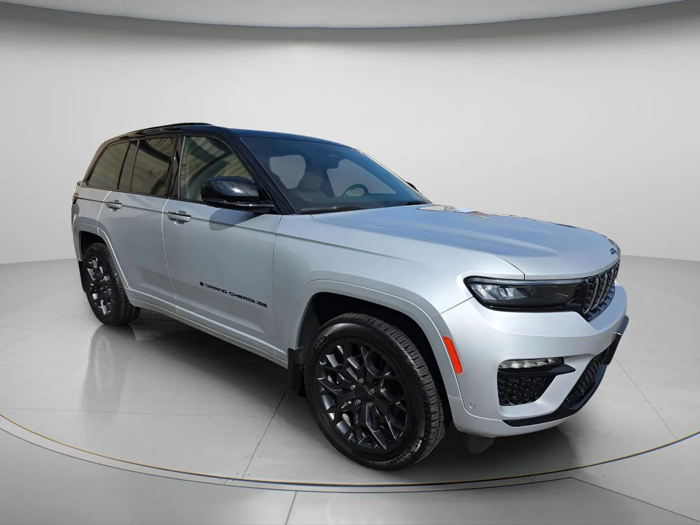 2024 Jeep Grand Cherokee Summit Reserve 4xe's photo