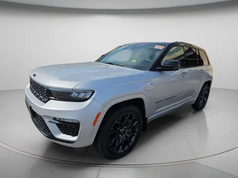 Another view of 2024 Jeep Grand Cherokee 4xe Summit Reserve for sale in Chillicothe, MO at MAG CDJR