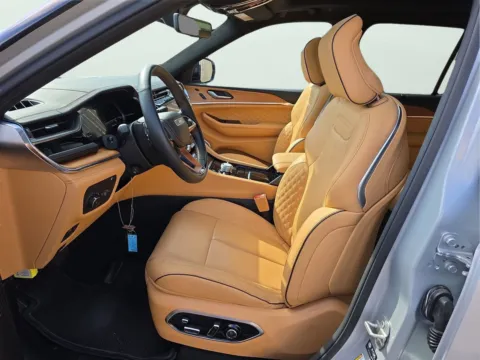 More photos of 2024 Jeep Grand Cherokee 4xe Summit Reserve at MAG CDJR, MO