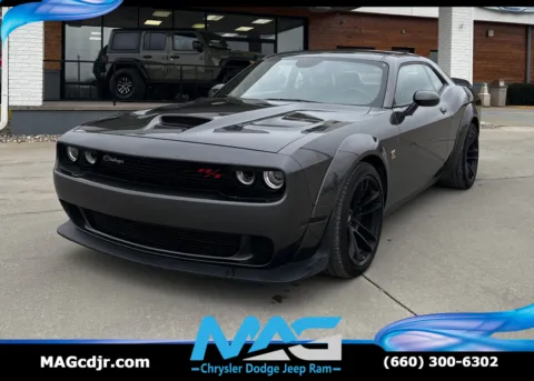 Gray 2022 Dodge Challenger R/T Scat Pack Widebody for sale in Chillicothe, MO